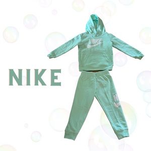 NWT NIKE outfit